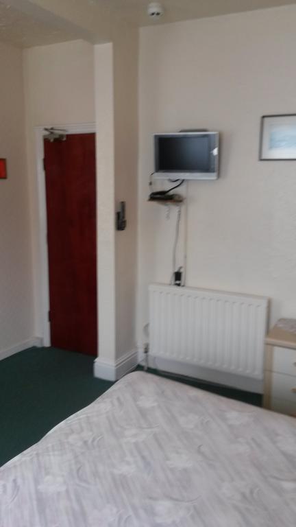 The Bramleigh Hotel Blackpool Room photo
